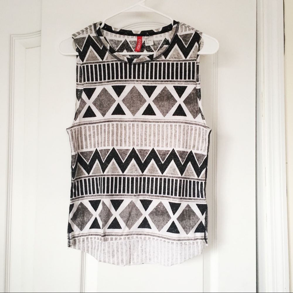 Geometric Tribal Print Muscle Tee
